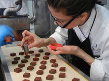 Carregar imatge al visor de la galeria, Bombons de Xocolata
